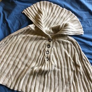Sweater Cape in Beige S-M